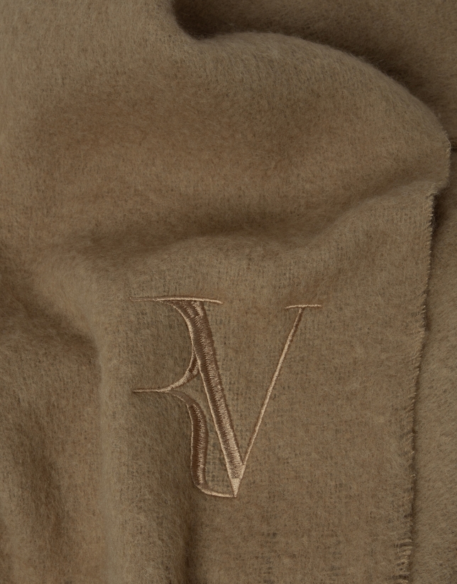 Camel wool scarf with embroidered RV