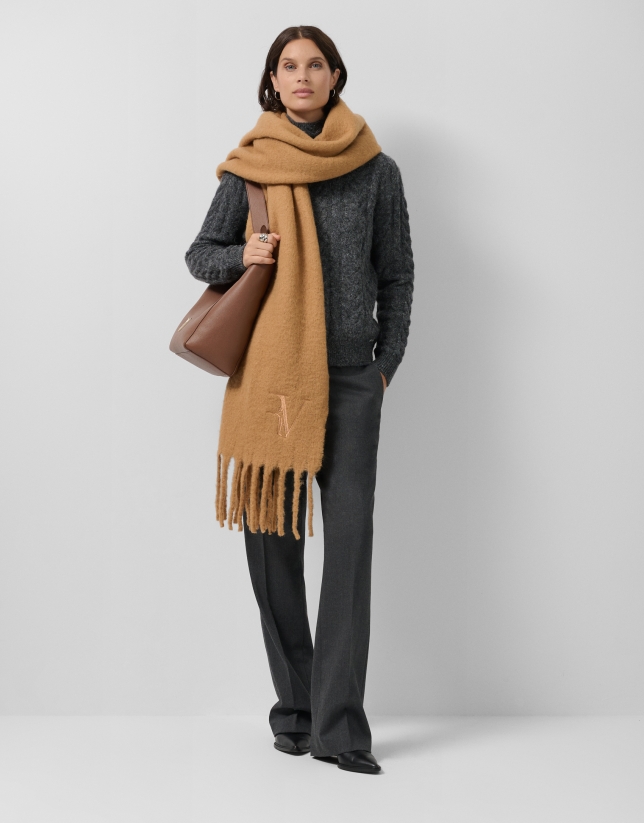 Camel wool scarf with embroidered RV