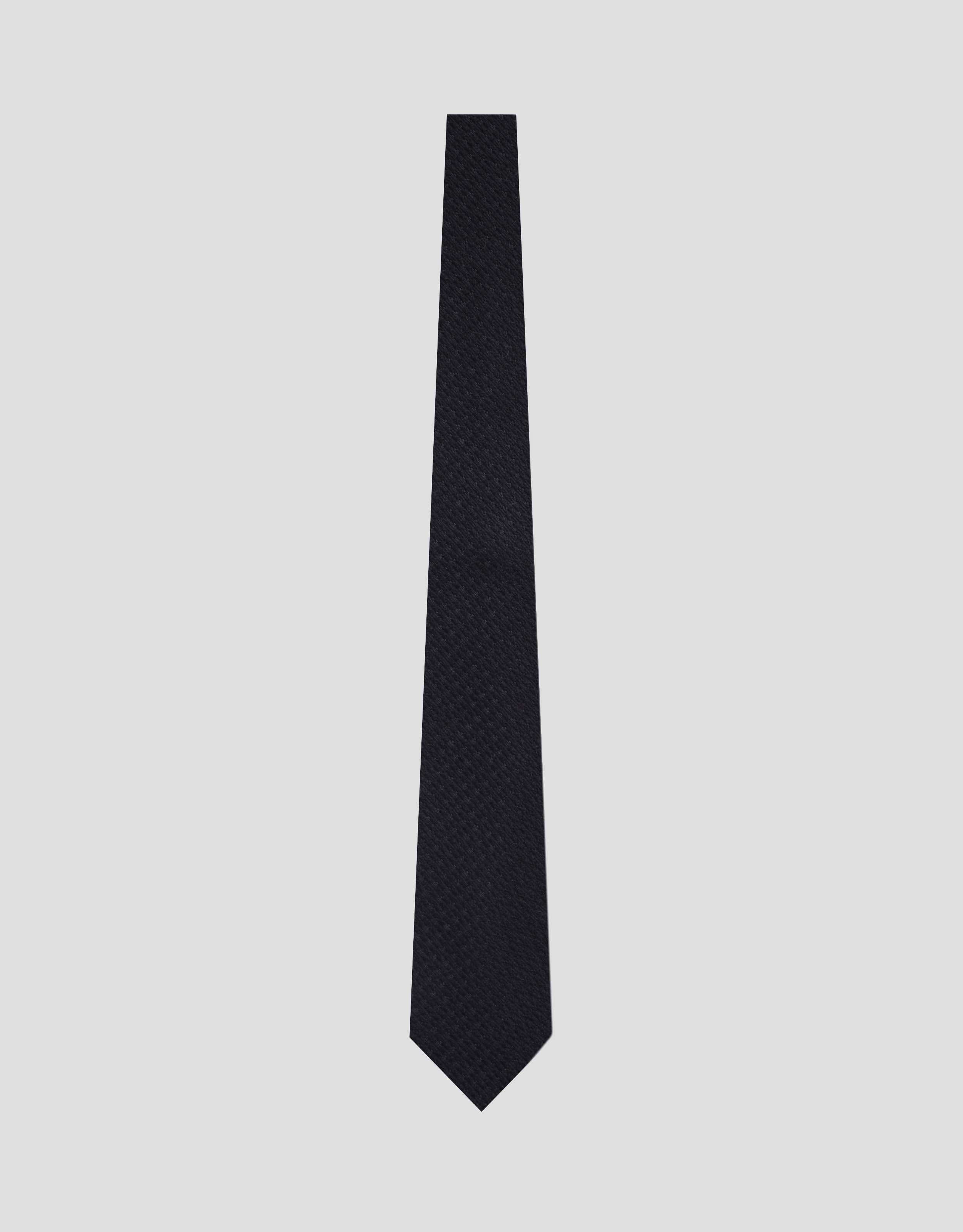 Navy geometric jacquard silk/wool tie