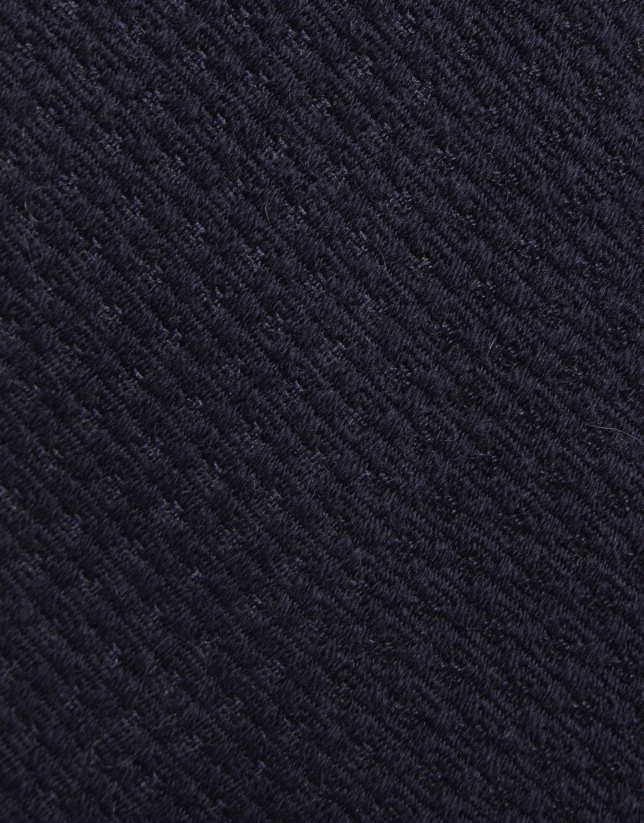 Navy geometric jacquard silk/wool tie