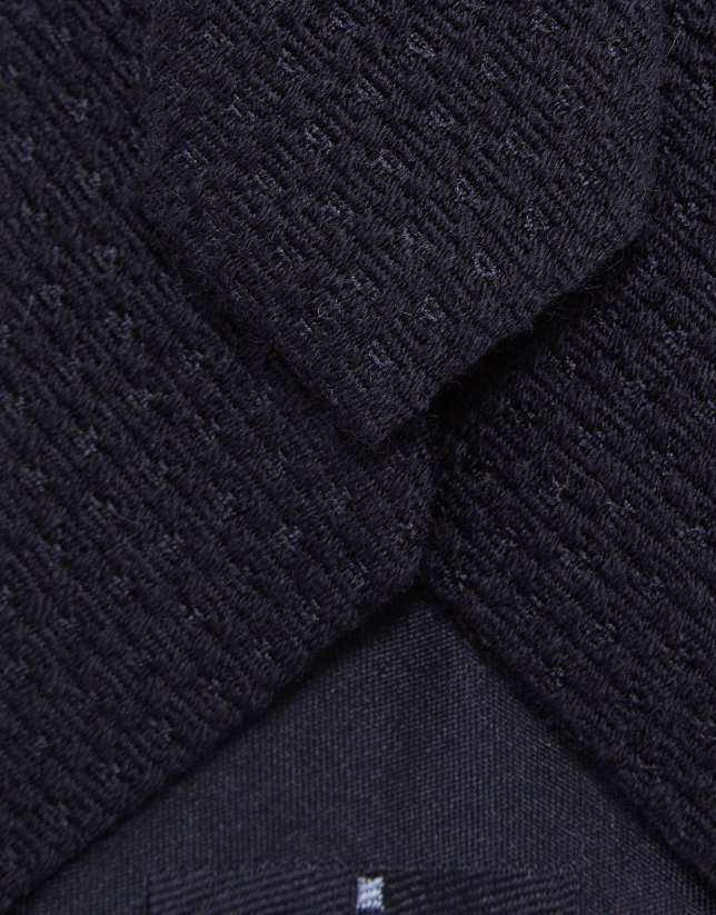 Navy geometric jacquard silk/wool tie