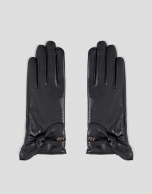 Guantes napa negra con lazada anudada