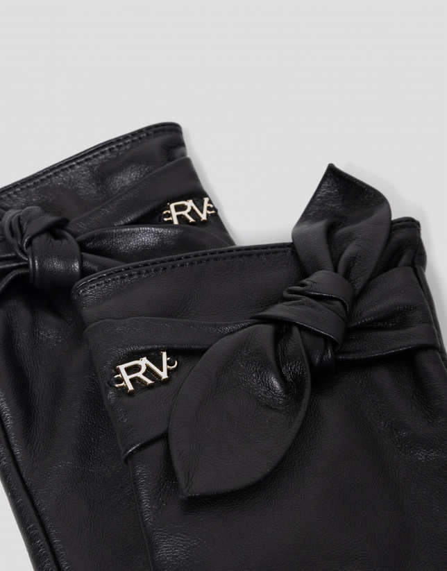 Black napa leather gloves with knotted bow