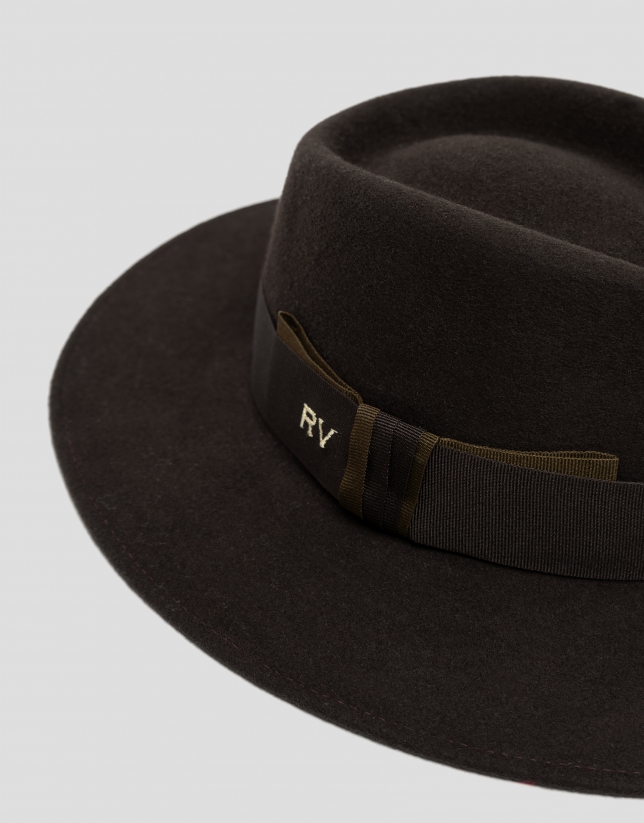 Brown felt wide-brimmed hat with contrasting bow