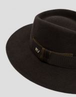 Brown felt wide-brimmed hat with contrasting bow