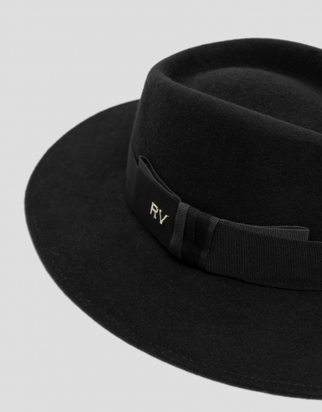 Sombrero ala ancha fieltro negro con lazo a contraste