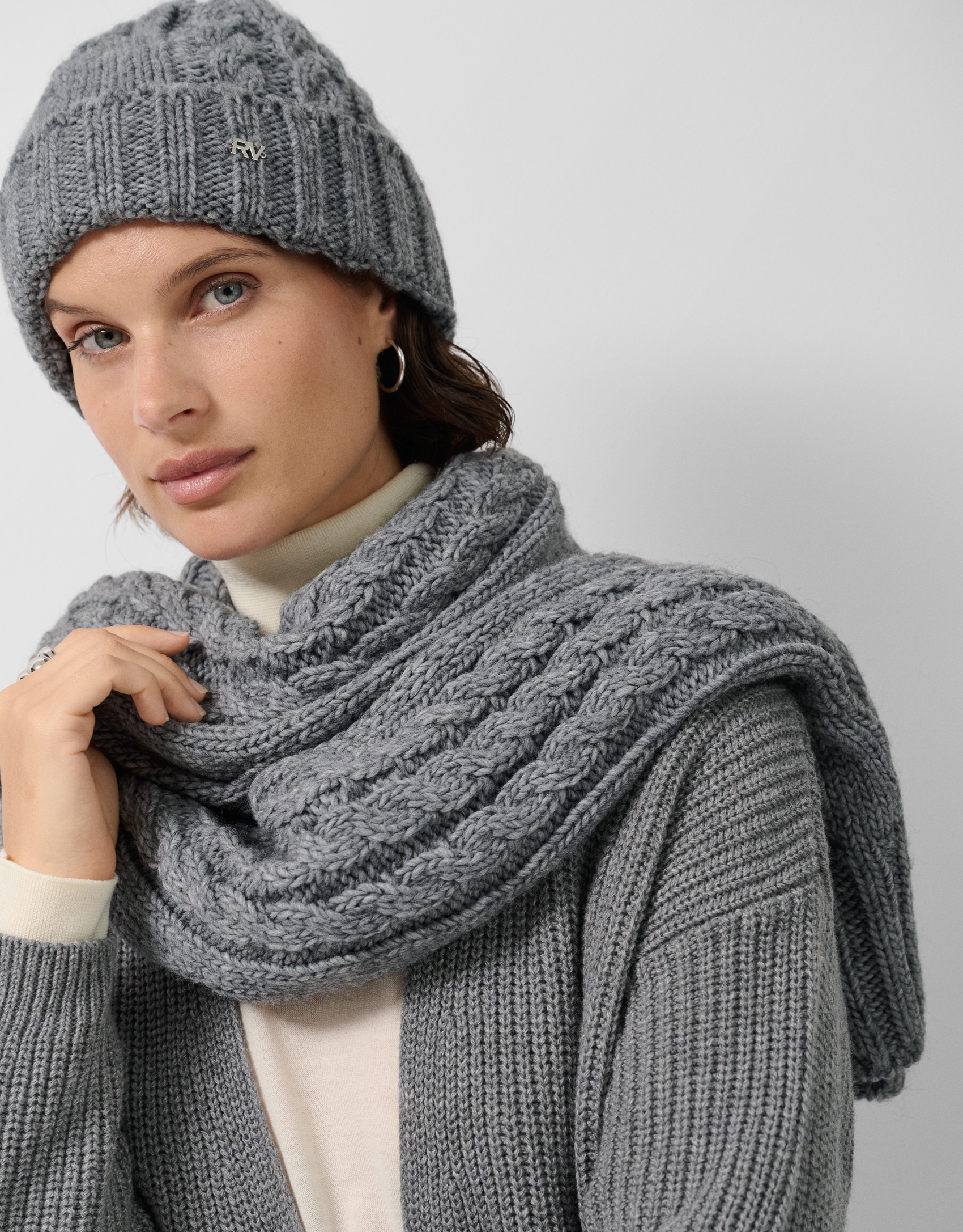 Light grey wool and alpaca hat