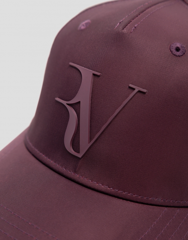 Visera nailon burdeos con logo en relieve