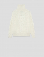 Ecru thick knitted sweater