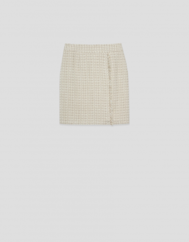Short skirt in beige weave with fancy thread