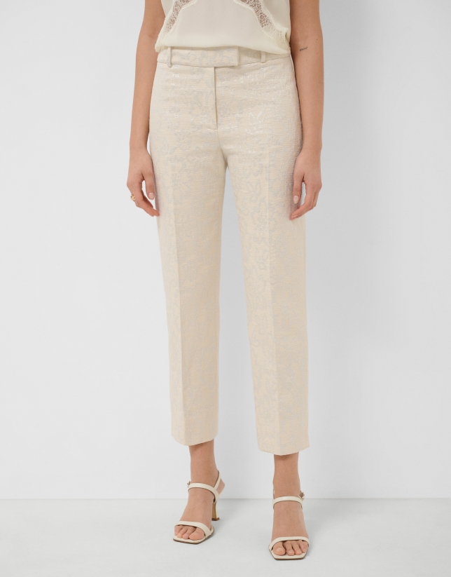 Pantal&oacute;n recto beige jacquard floral hilo metalizado