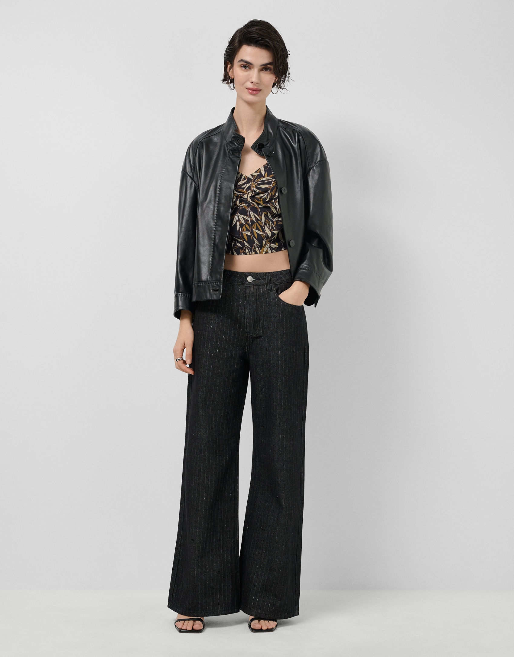 Wide-leg black jeans with lurex thread
