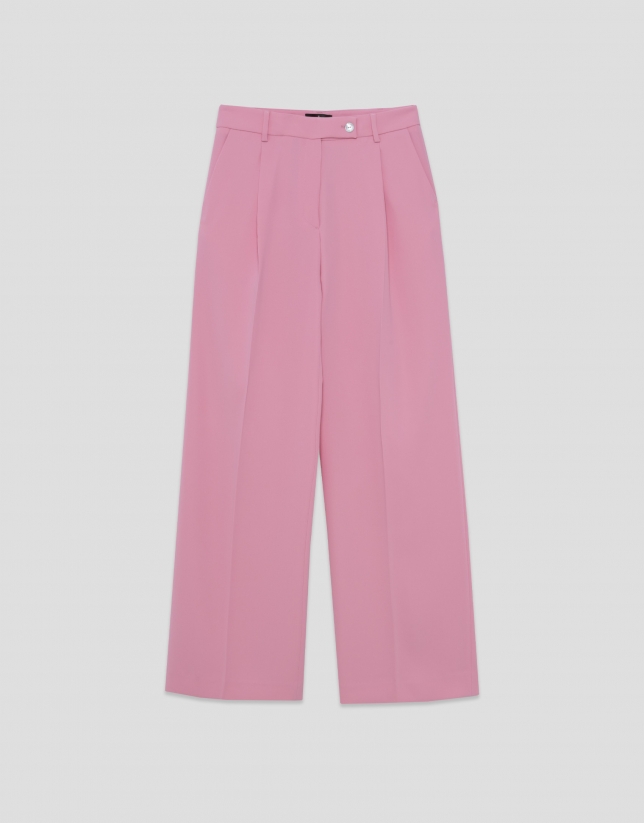 Straight trousers with pink crepe pleats