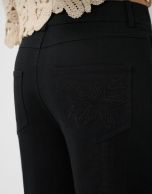 Pantal&oacute;n corte balloon algod&oacute;n negro