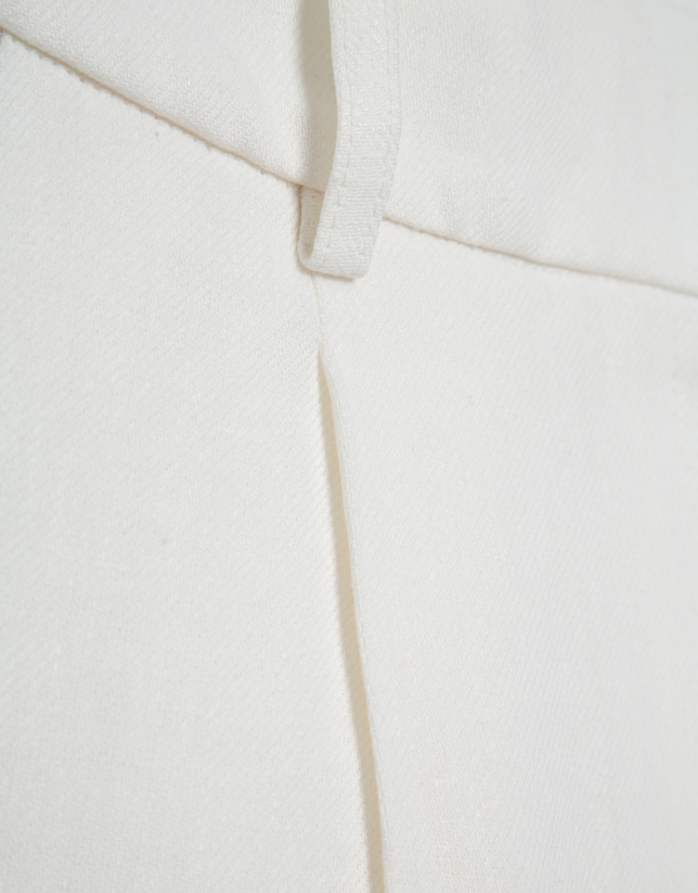 Pantal&oacute;n ancho con pinzas mezcla lino blanco roto