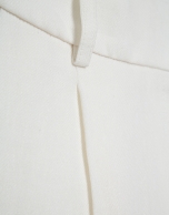 Pantal&oacute;n ancho con pinzas mezcla lino blanco roto