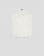 Blusa sin mangas y con bolsillos crudo