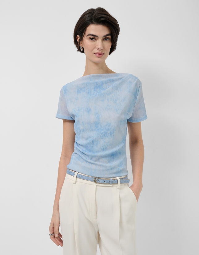 Light blue tulle short-sleeved t-shirt