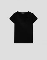 Camiseta manga corta escote bordado negra