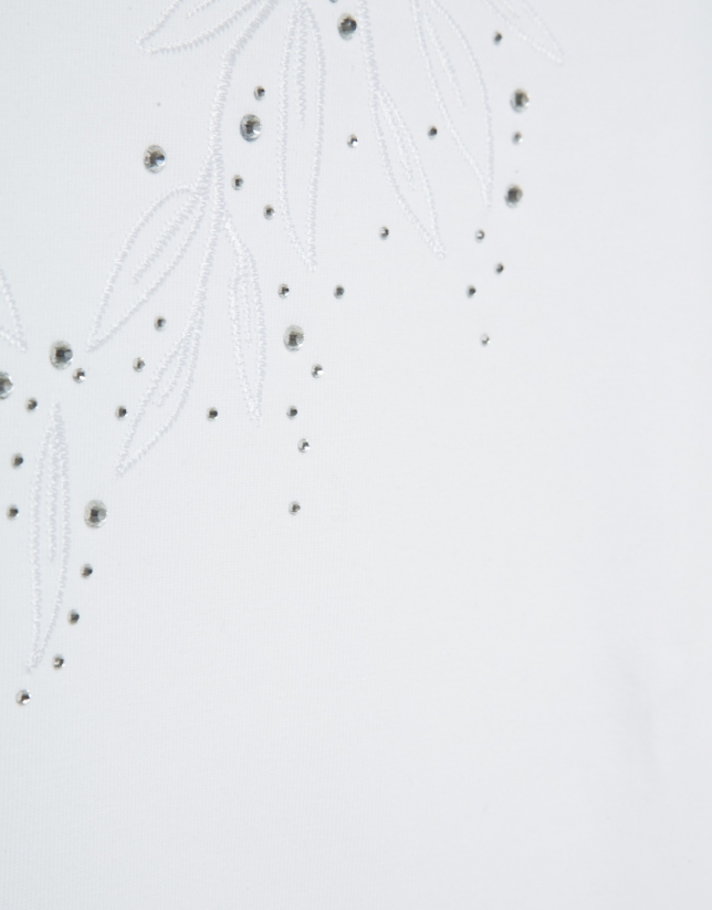 Camiseta manga corta blanca bordado escote