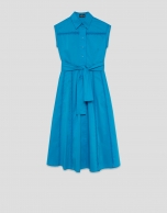Vestido midi camisero azul con tiras de encaje