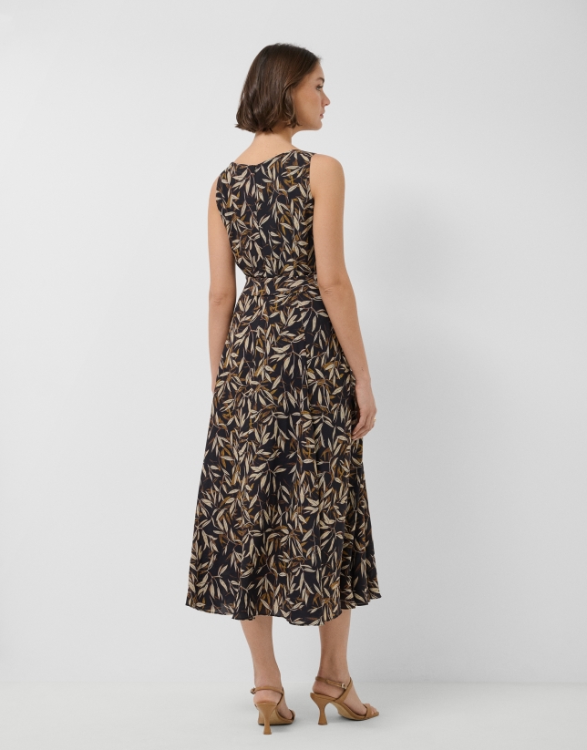 Brown leaf print crepe sleeveless dress