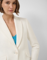 Chaqueta corta trama con brillo blanca