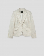 Chaqueta corta beige jacquard floral plata hilo metalizado