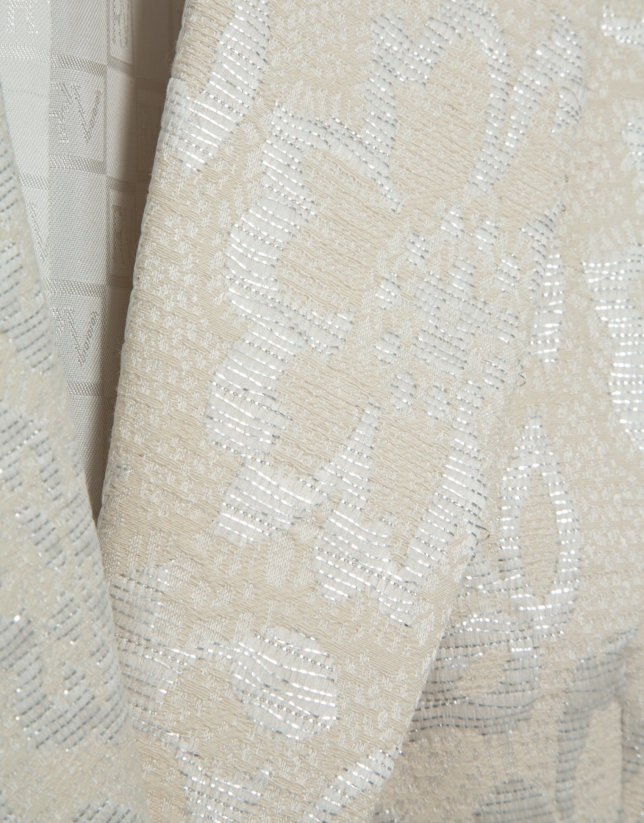 Chaqueta corta beige jacquard floral plata hilo metalizado