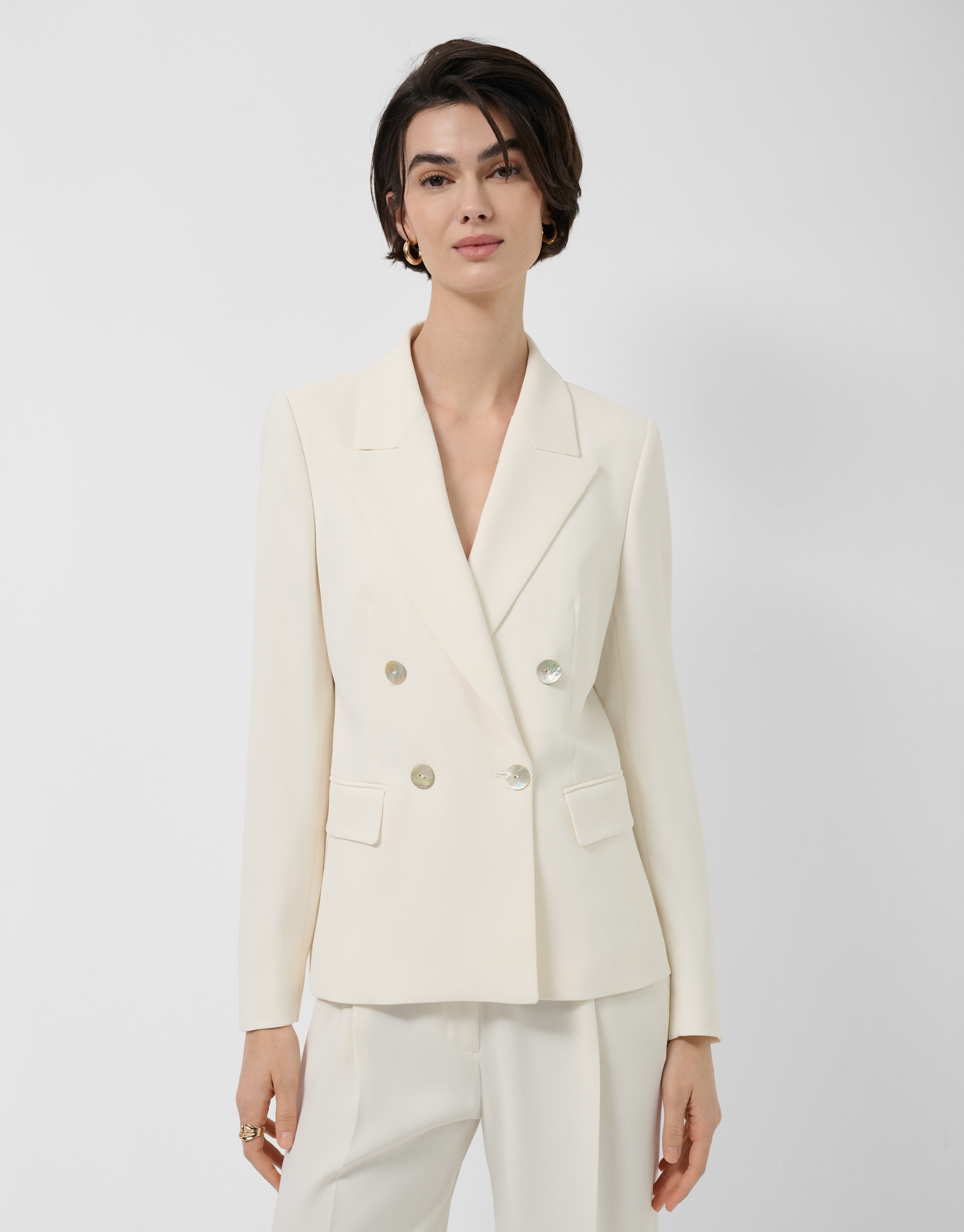 Blazer cruzada crep&eacute; crudo