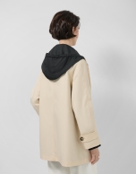 Reversible trench coat in camel/black