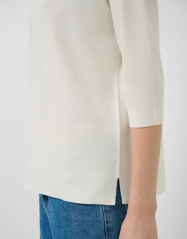 Ecru seamless three-quarter sleeve jumper