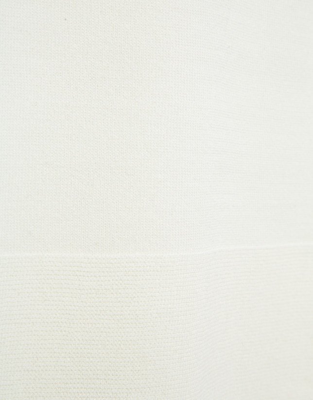 Ecru seamless three-quarter sleeve jumper