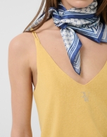 Blue silk scarf with tie design