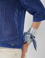 Blue silk scarf with tie design