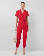 Straight-leg trousers in red floral piqu&eacute;