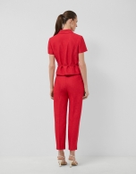 Straight-leg trousers in red floral piqu&eacute;