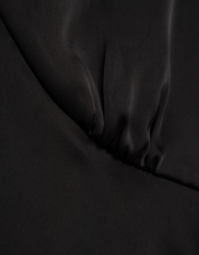 Vestido lencero de tirantes negro