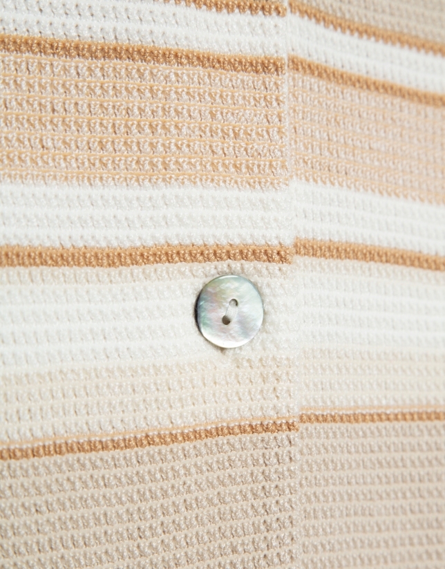 Camel-coloured horizontal striped knit cardigan