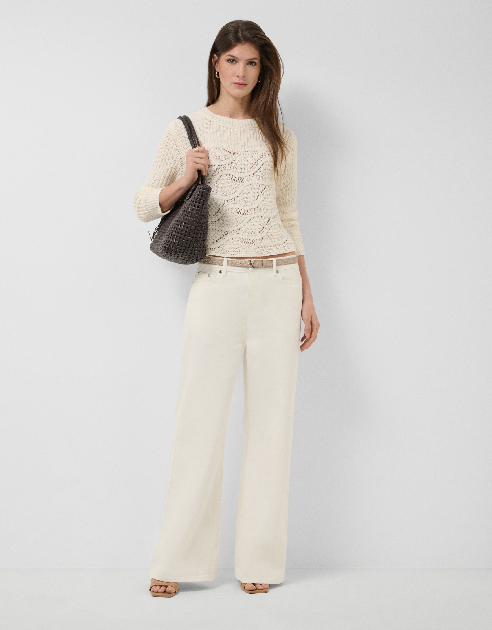 Ecru long-sleeved wave pattern jumper