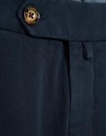 Pantal&oacute;n chino tintado marino