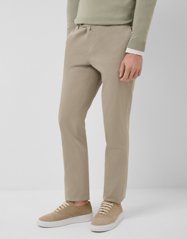 Khaki-dyed chino trousers