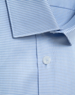 Slim fit dress shirt with light blue/white pattern