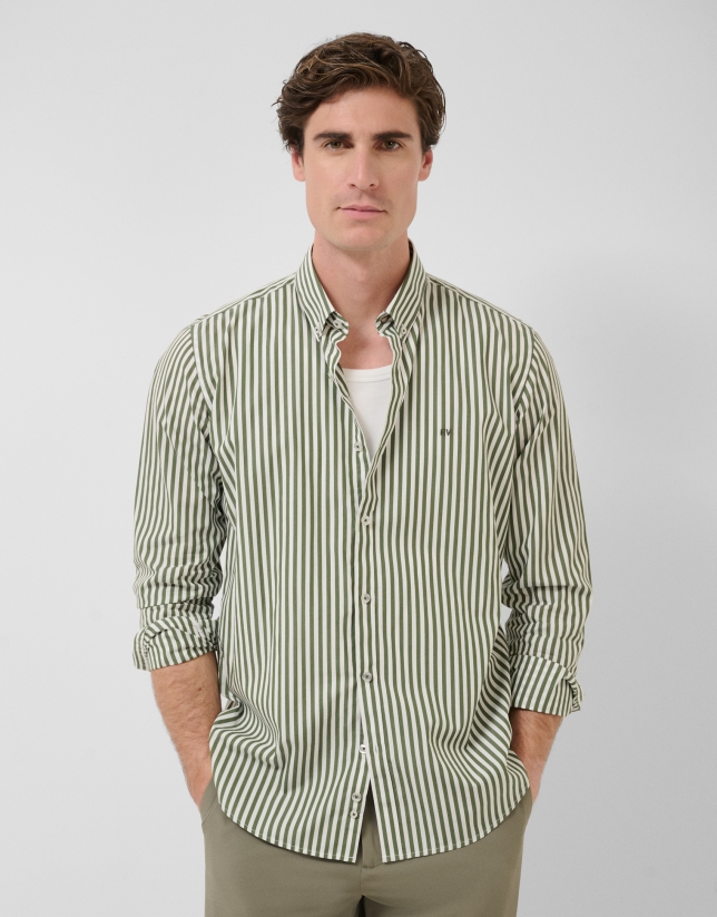 Camisa sport regular rayas blanco y caqui