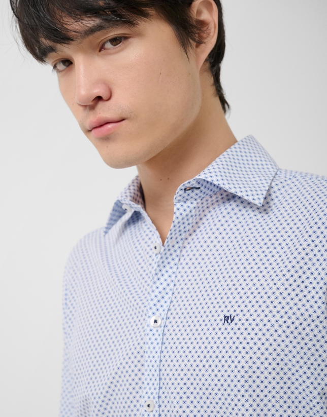 Camisa sport regular estampado geom&eacute;trico azul