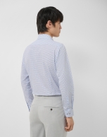 Regular fit blue geometric print shirt