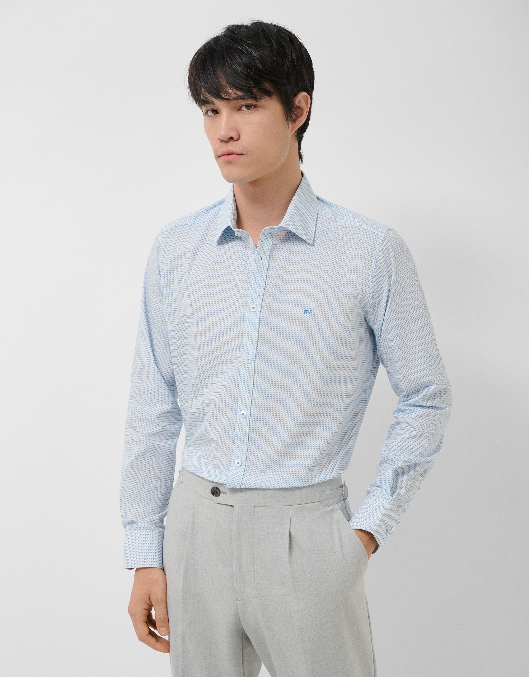 Slim fit shirt with light blue geometric print