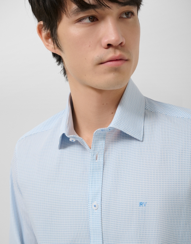Slim fit shirt with light blue geometric print