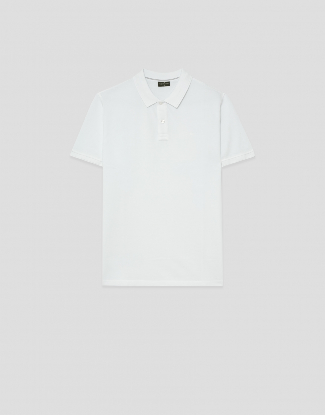 White short-sleeved piqu&eacute; polo shirt