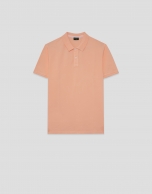 Light orange short-sleeved piqu&eacute; polo shirt